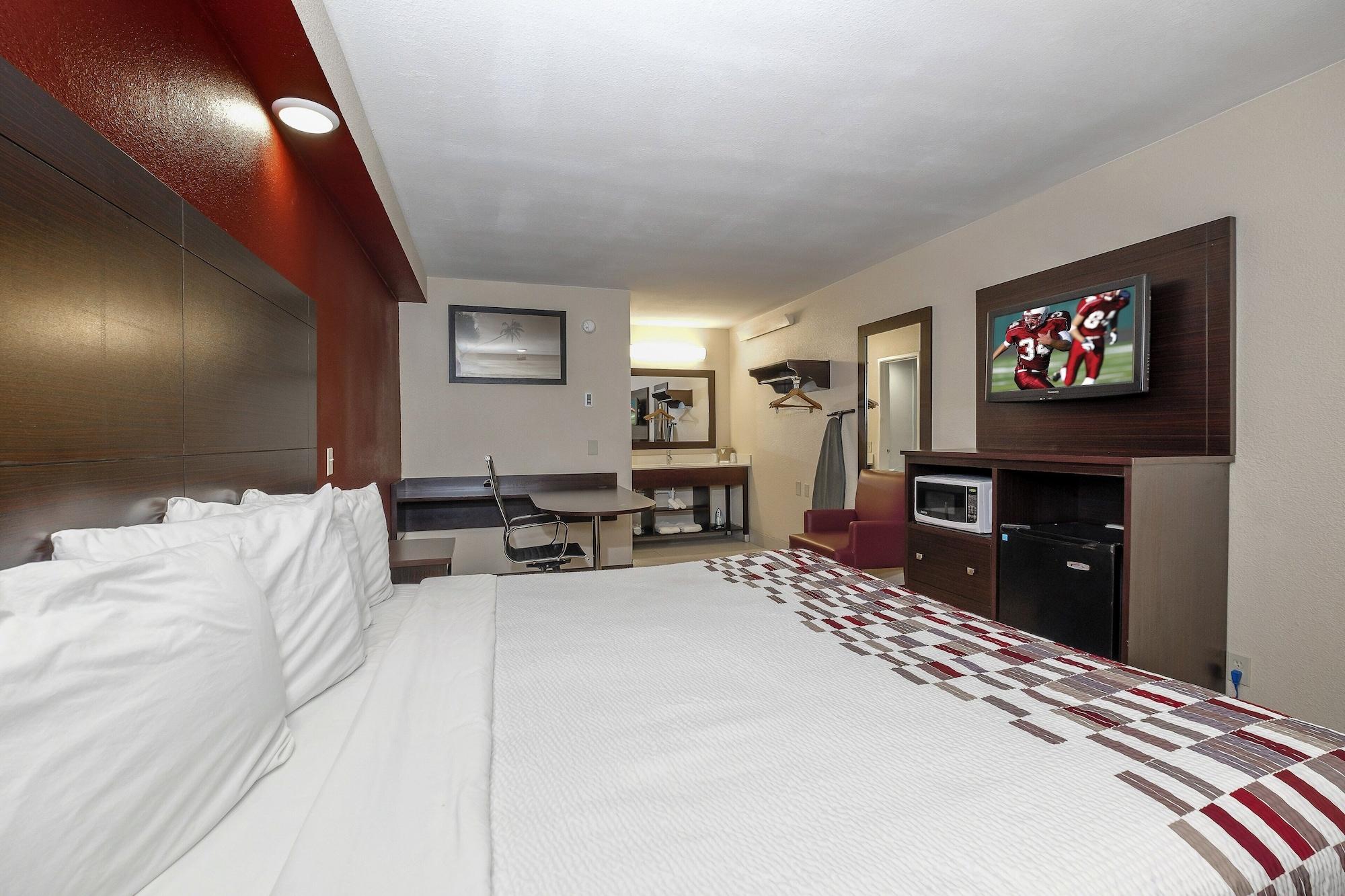 Red Roof Inn Tallahassee - University Экстерьер фото