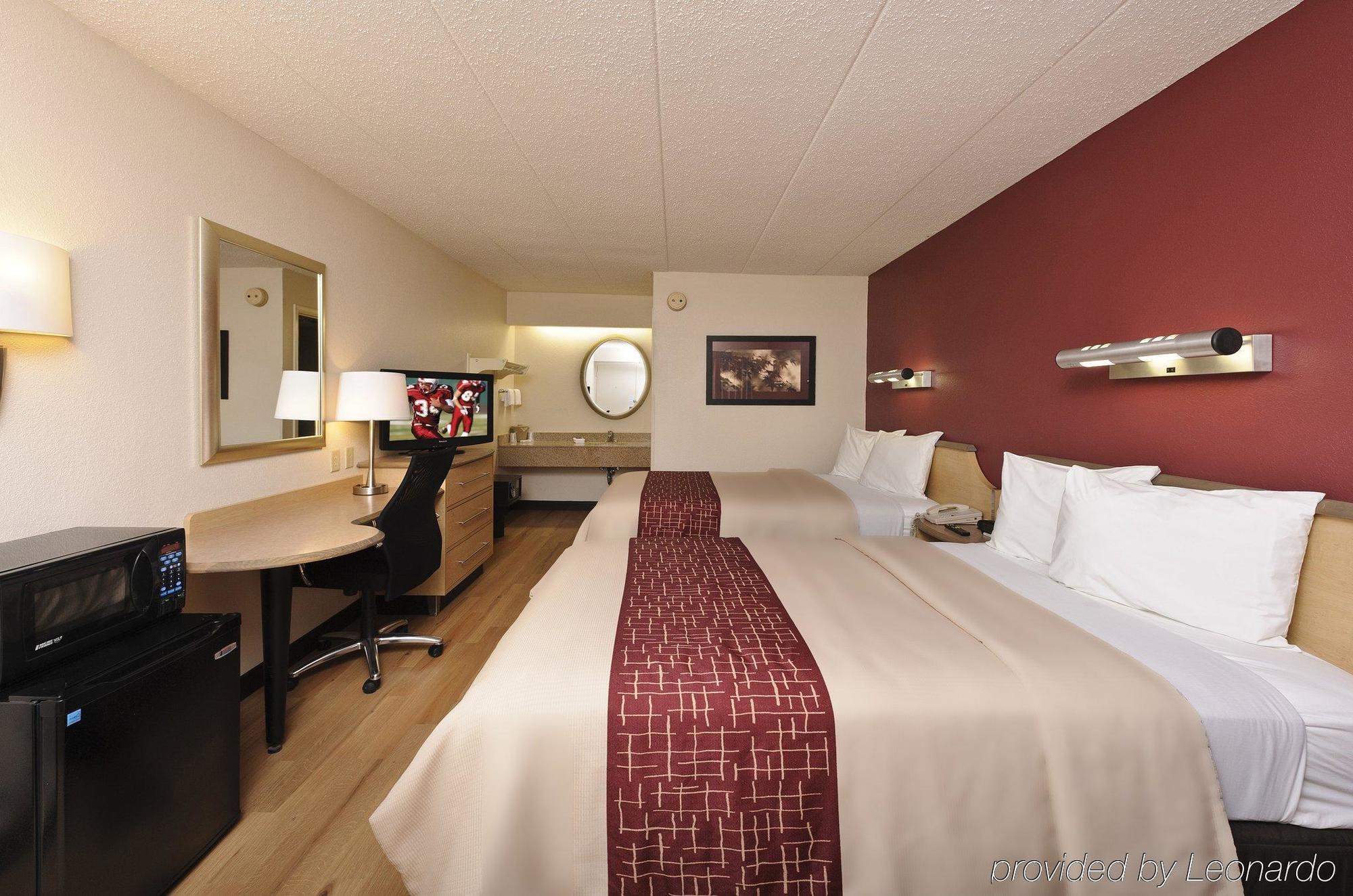 Red Roof Inn Tallahassee - University Экстерьер фото